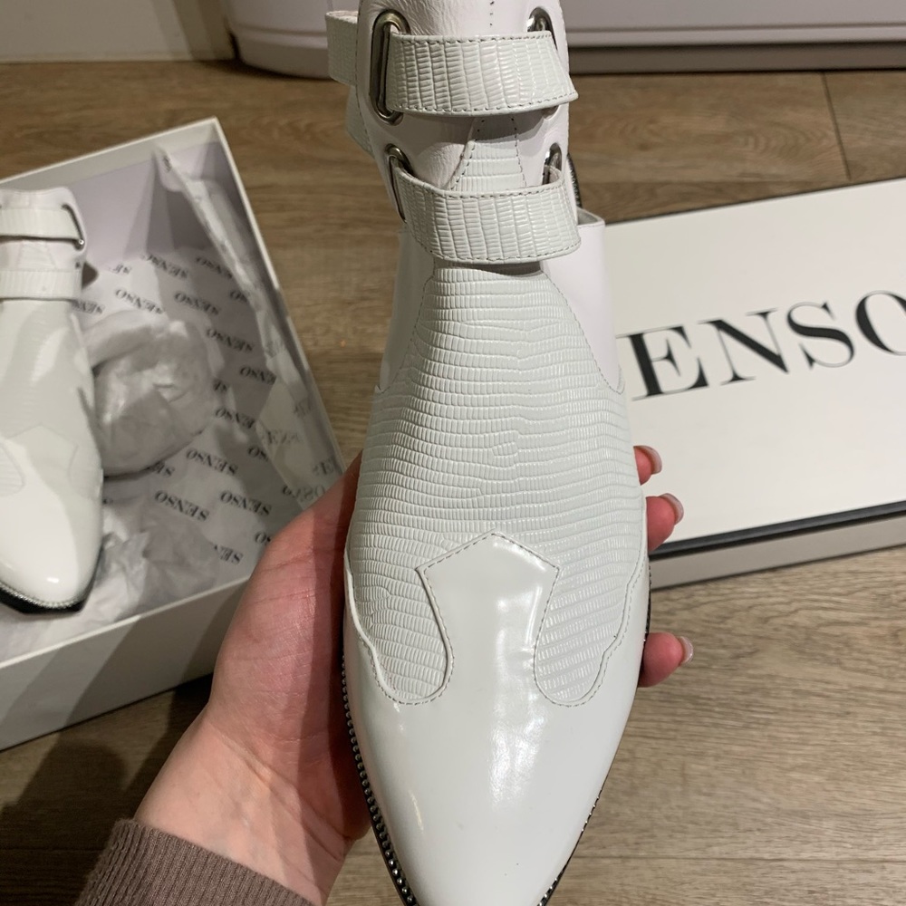 Senso Booties - Picture 2 of 6